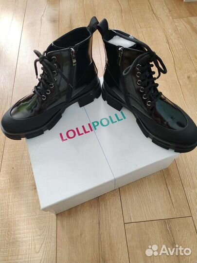 Ботинки женские 39 размер.Новые