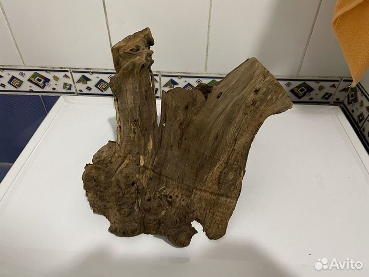 Коряга в аквариум