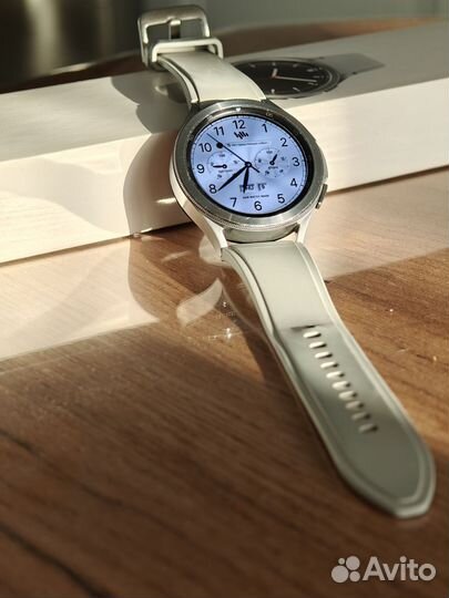 Смарт часы Samsung Galaxy Watch 4 classic 46