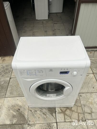 Стиральная машина indesit 5кг