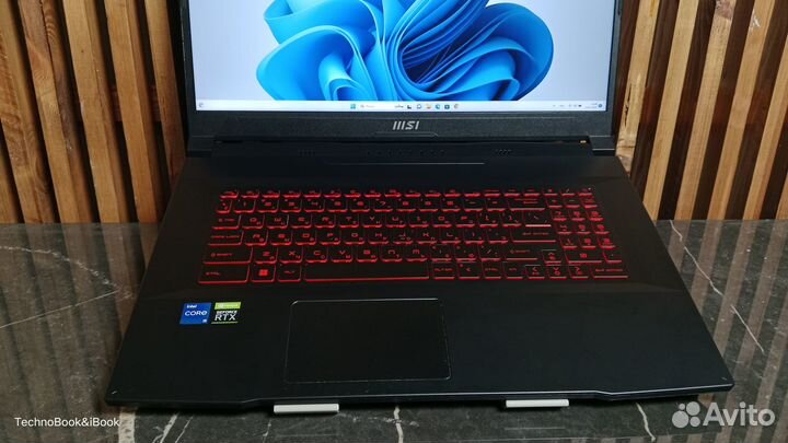 Игровой ноутбук MSI Katana GF76 на RTX