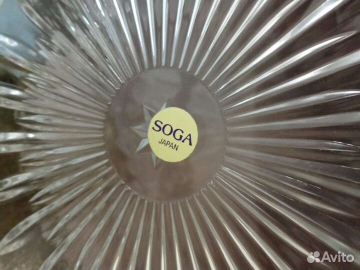 Ваза для фруктов на ножке Япония