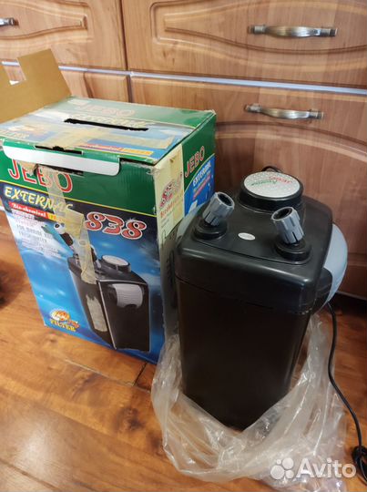 Аквариум, тумба, фильтр, коряга, замок, грунт