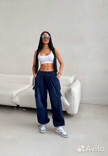 Джинсы стильные