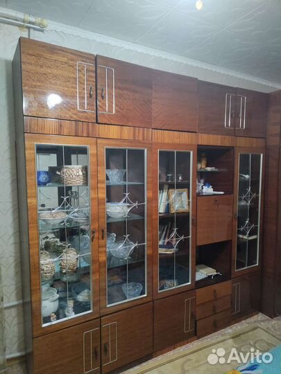 Стенка в гостиную