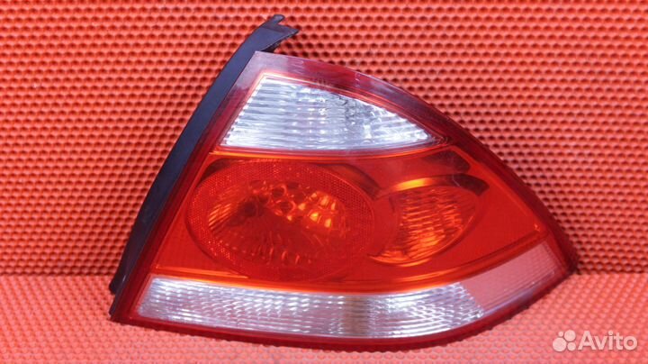 Фонарь задний правый Nissan Almera Classic B10 QG1