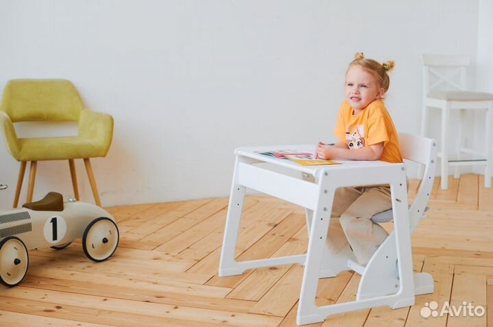Комплект растущей детской мебели