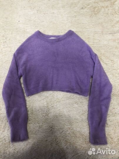 Свитер для девочки укороченный