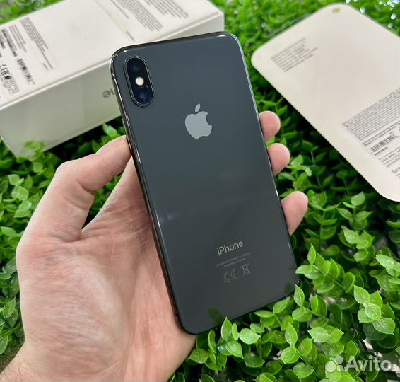 iPhone X, 64 ГБ