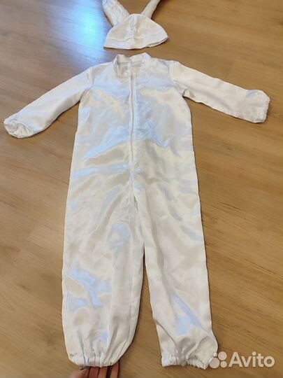 Комбинезон зайчика на 4-6 лет