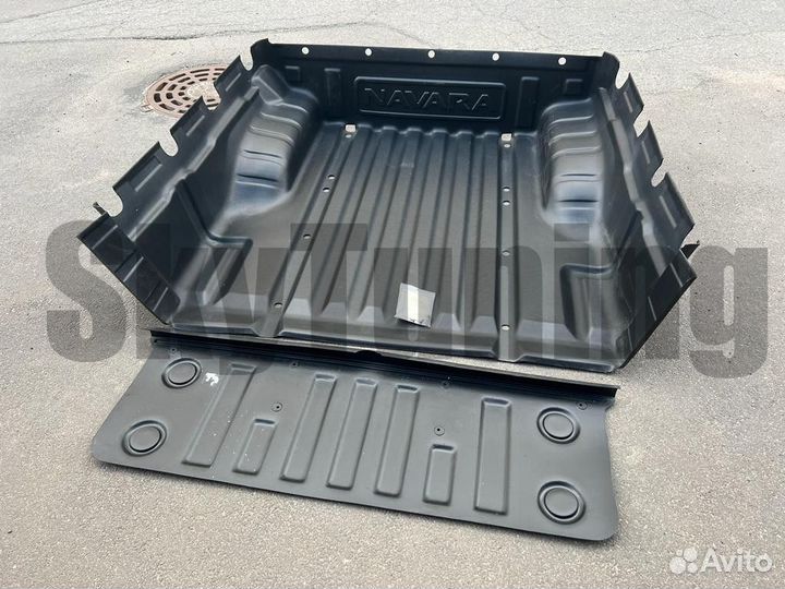 Вкладыш кузова Nissan Navara
