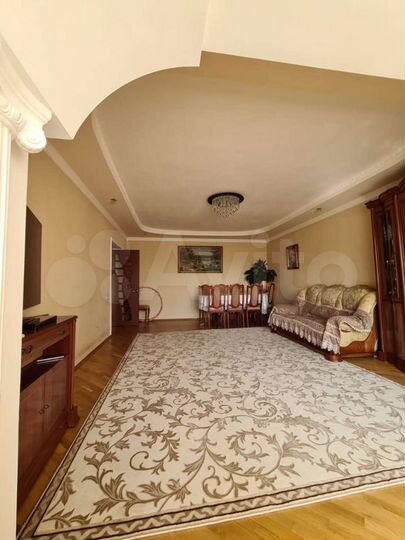 4-к. квартира, 149 м², 5/5 эт.