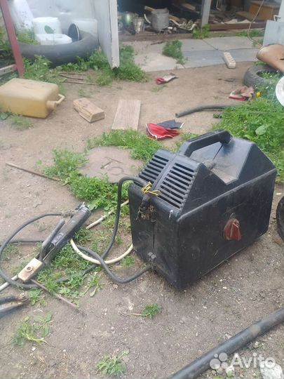 Сварочный аппарат бу Русич 200