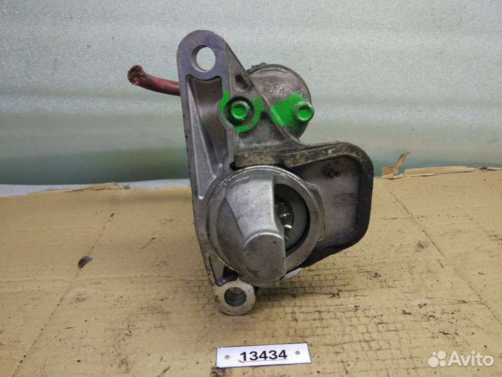 Стартер Renault Megane 3 23300CK800