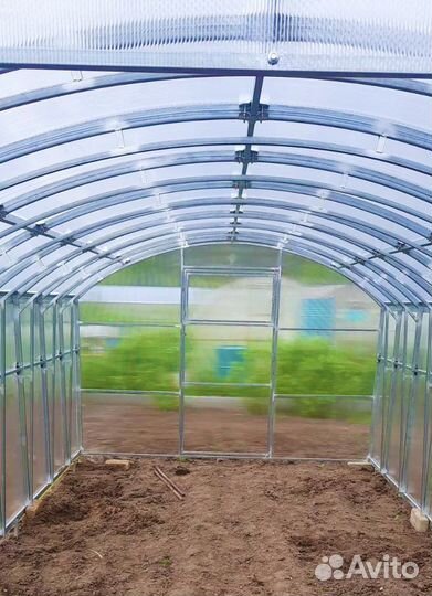 Теплица прямостенная