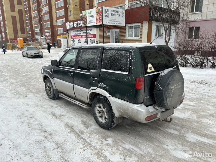 Nissan Terrano II 2.4 МТ, 1999, 208 000 км