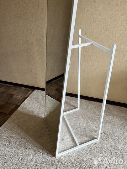 Зеркало интерьерное