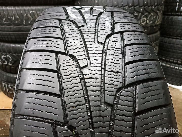 Kumho I'Zen KW31 235/55 R17 99R