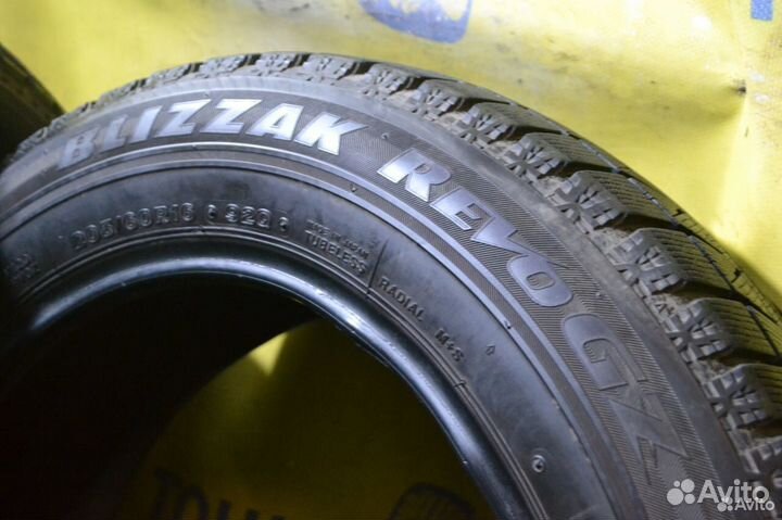 Bridgestone Blizzak Revo GZ 205/60 R16