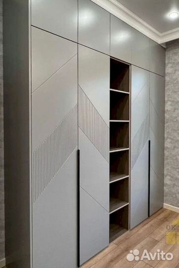 Распашной шкаф