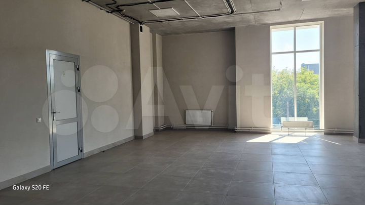 Сдаю офис 115м² С панорамным остеклением