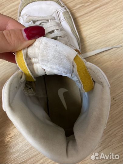 Nike blazer mid