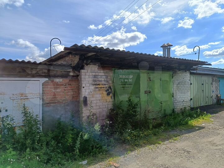 Гараж, > 30 м²