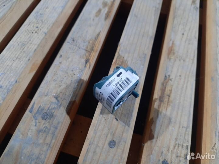 Датчик удара передний SsangYong Actyon 2 2011