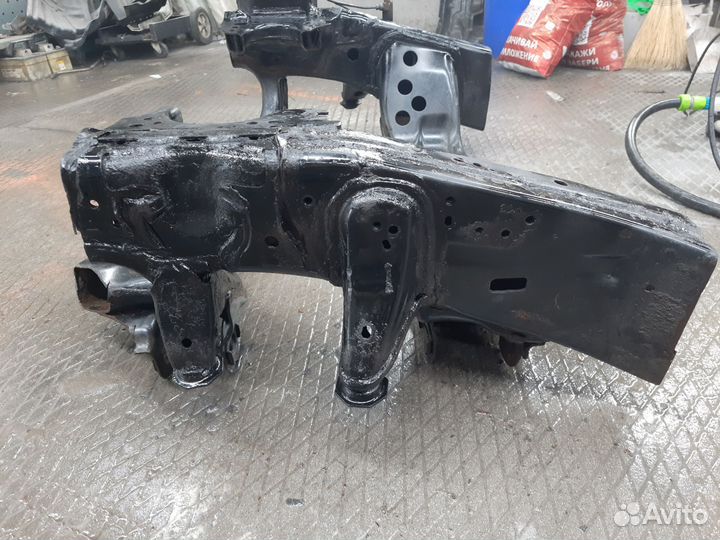 Передняя часть рамы land cruiser 200