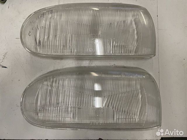 Стекло фары левой Volkswagen Golf III 1991-1997
