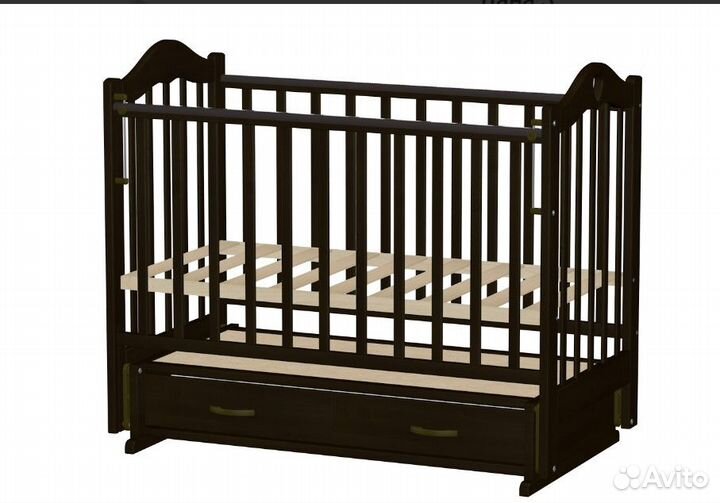 Детская кроватка с матрасом и ящиком для хранения