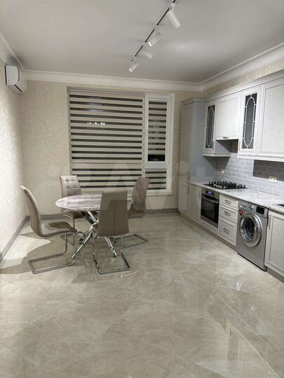 2-к. квартира, 55 м², 10/10 эт.