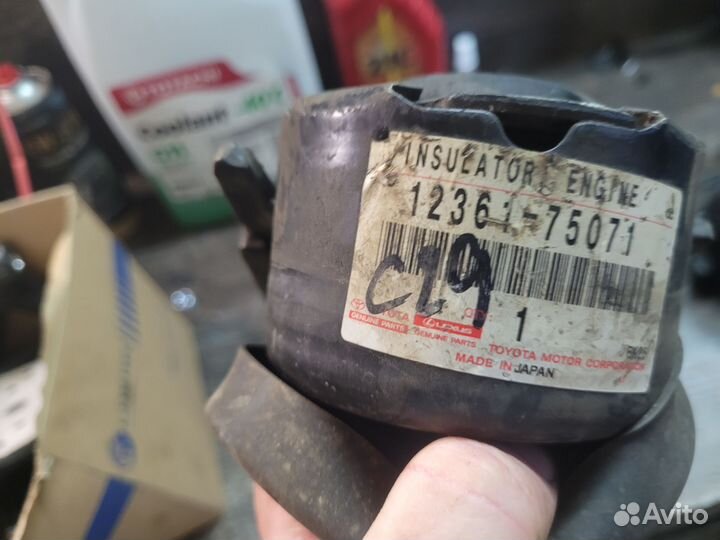 Подушки мотора toyota prado150