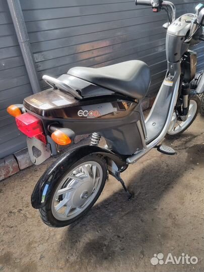 Электроскутер Yamaha