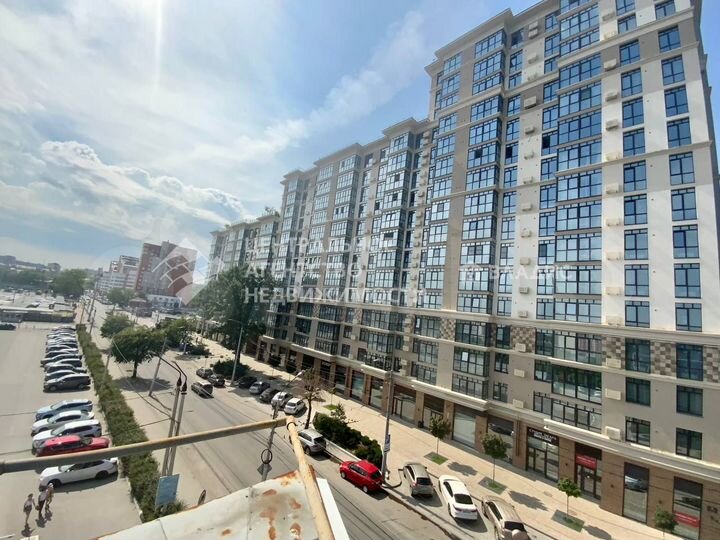 Сдам торговое помещение, 400 м²