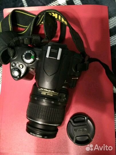 Nikon D40x с объективом