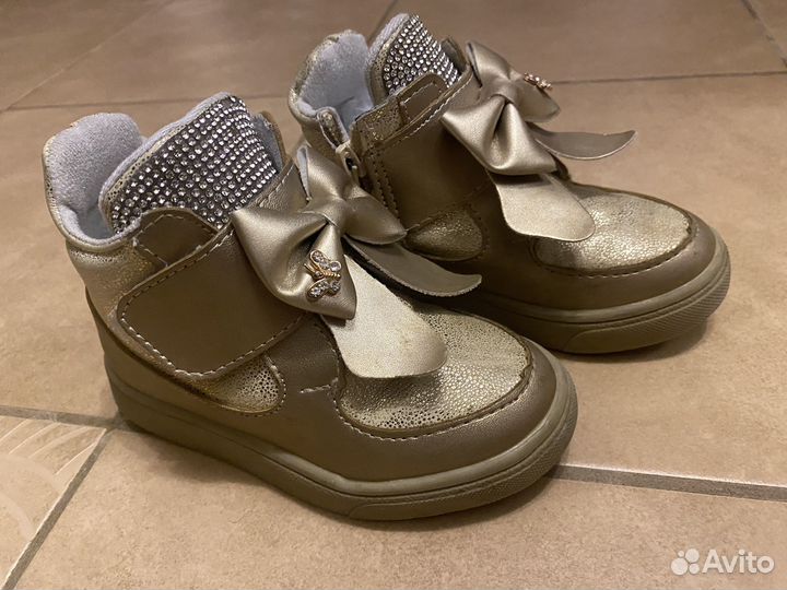 Ботинки детские