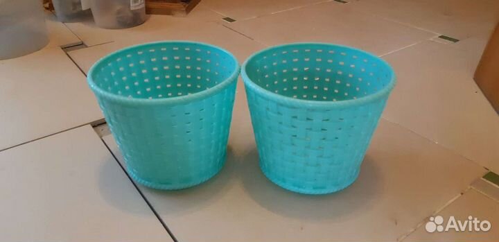 Бочонок для соли, горшки для цветов
