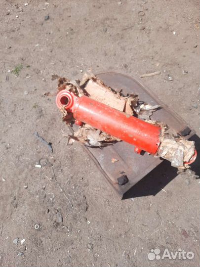 Цилиндр гидравлический