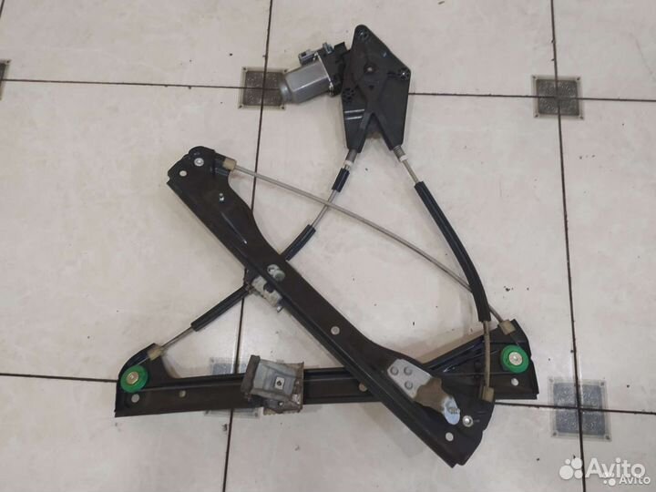 Стеклоподьемник передний правый Volkswagen Polo 5