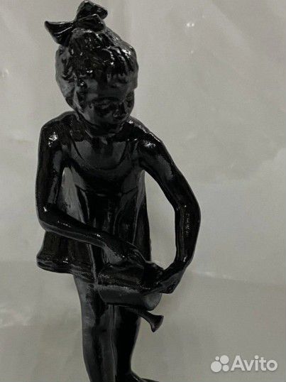 Статуэтка чугунная 