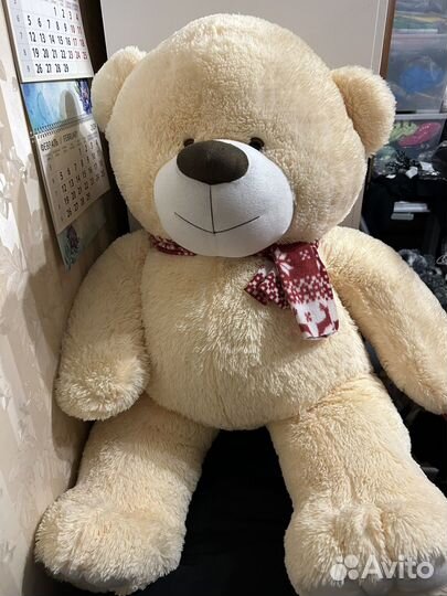 Плюшевый медведь