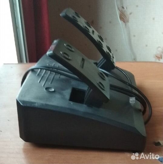 Руль Defender Challenge Mini LE