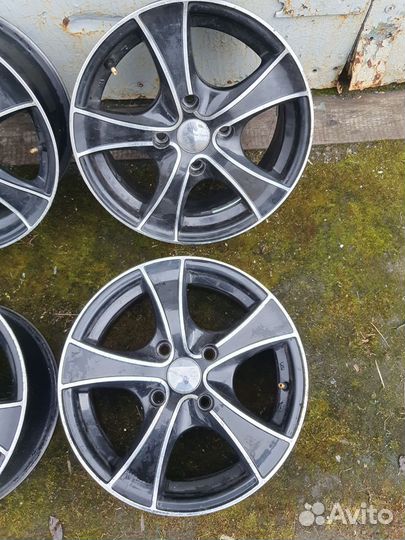 Литые диски R15 tiida