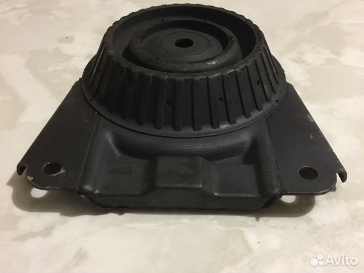 Опора амортизатора Ford Cougar/Mondeo