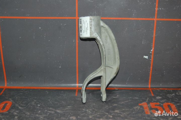 Крепление стойки амортизатора - BMW X5 G05 (2018)