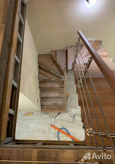 Лестница на монокосоуре