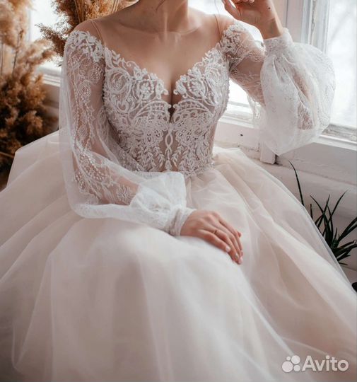 Свадебное платье