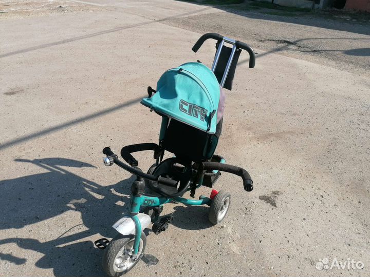 Трехколесный велосипед с родительской ручкой