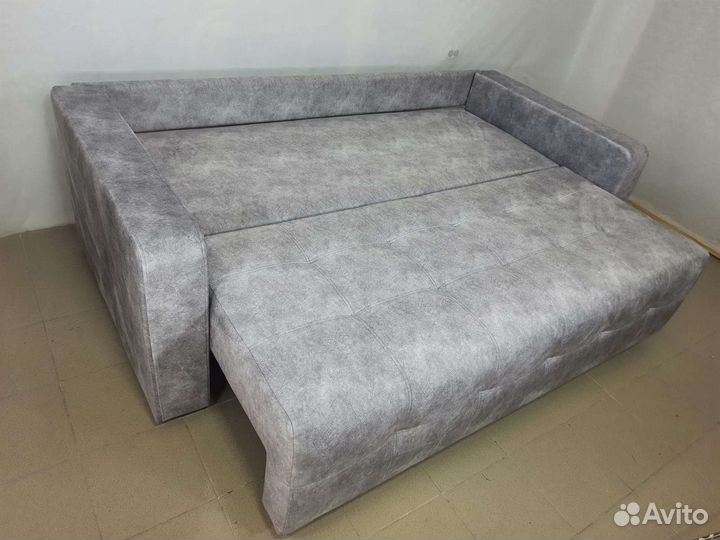 Диван на независимом пружинном блоке